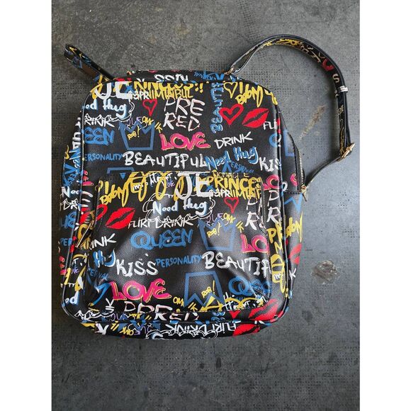 Graffiti Backpack - Picture 3 of 9